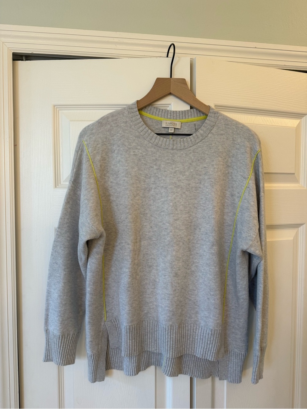 Kinross cashmere sweater - Picture 5 of 8